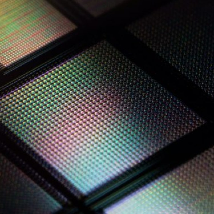 Exactly solvable model of memristive circuits: Lyapunov functional and mean field theory