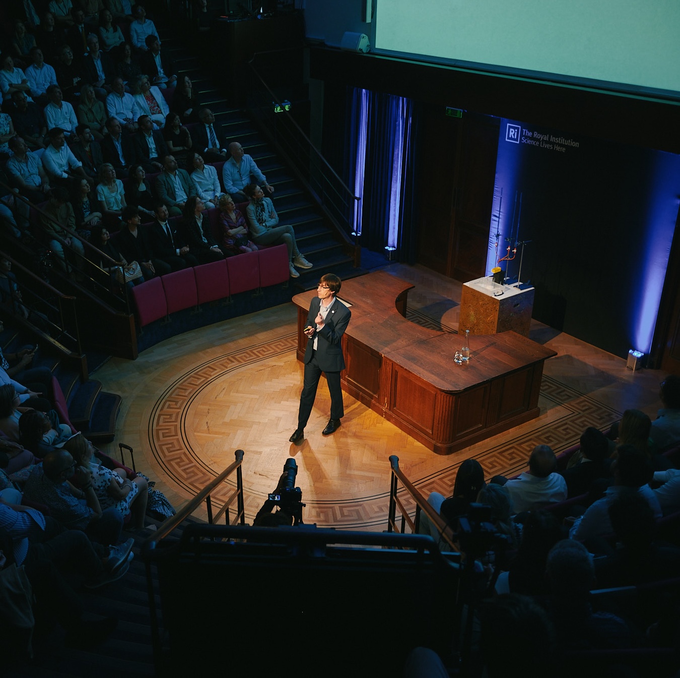 Decoding life with AI